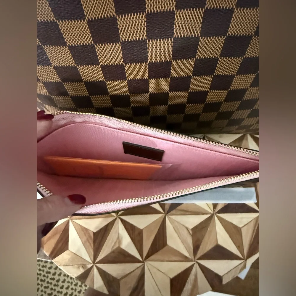 LV - Large Neverfull Brown Checkered Tote Bag - Picture 5 of 8